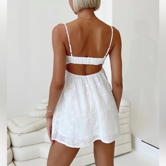 Princess Polly White Bow Mini Dress - Picture 2 of 7